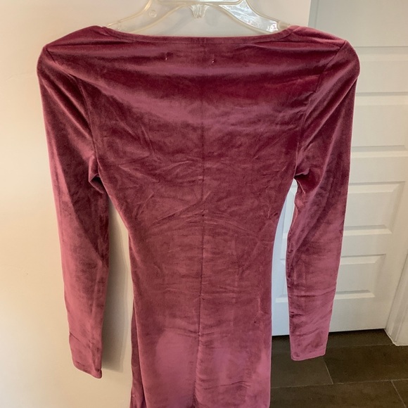 Abercrombie & Fitch Asymmetrical Ruched Velvet Mini Dress Size XS NWT - Picture 8 of 8